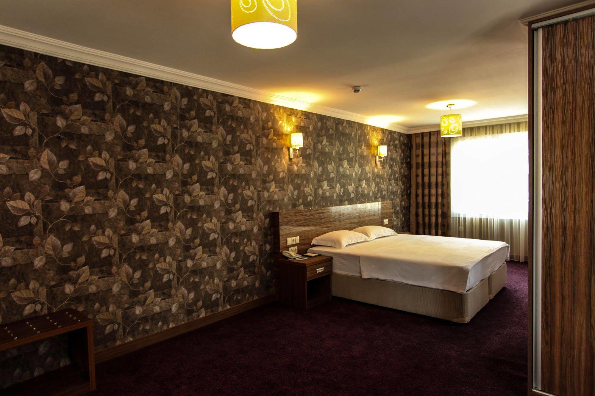 Grand Akcali Otel Iskenderun Exterior photo