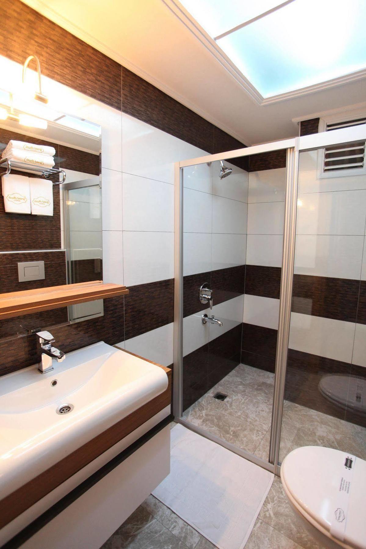 Grand Akcali Otel Iskenderun Exterior photo