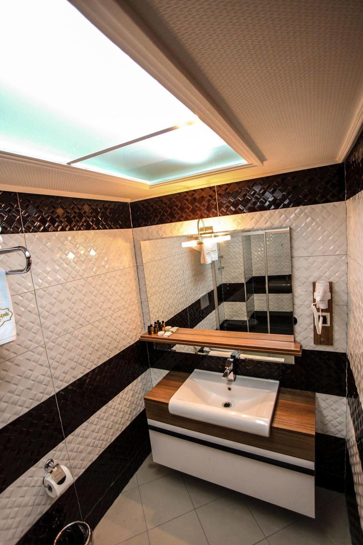 Grand Akcali Otel Iskenderun Exterior photo